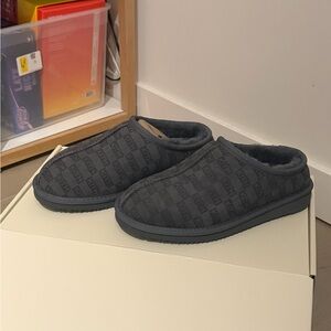 Kith Black/Gray Slippers